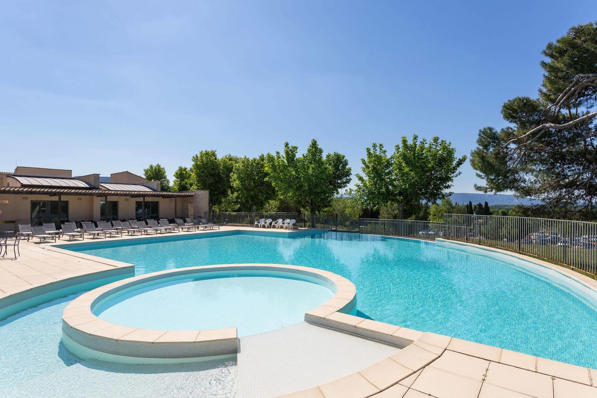Madame Vacances Domaine Du Provence Country Club Service Premium Saumane-de-Vaucluse Екстериор снимка